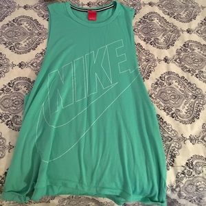 Nike muscle tee